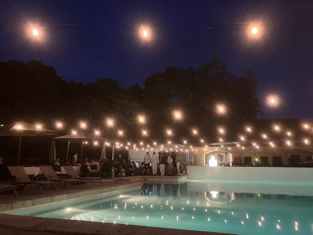 soirée à la piscine